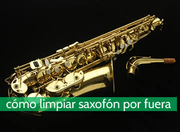 ¿Cómo limpiar un saxofón por fuera?